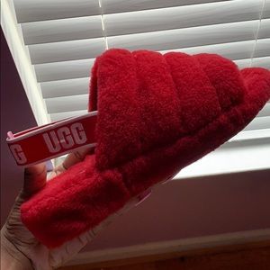 Ugg fluff yea slides in red